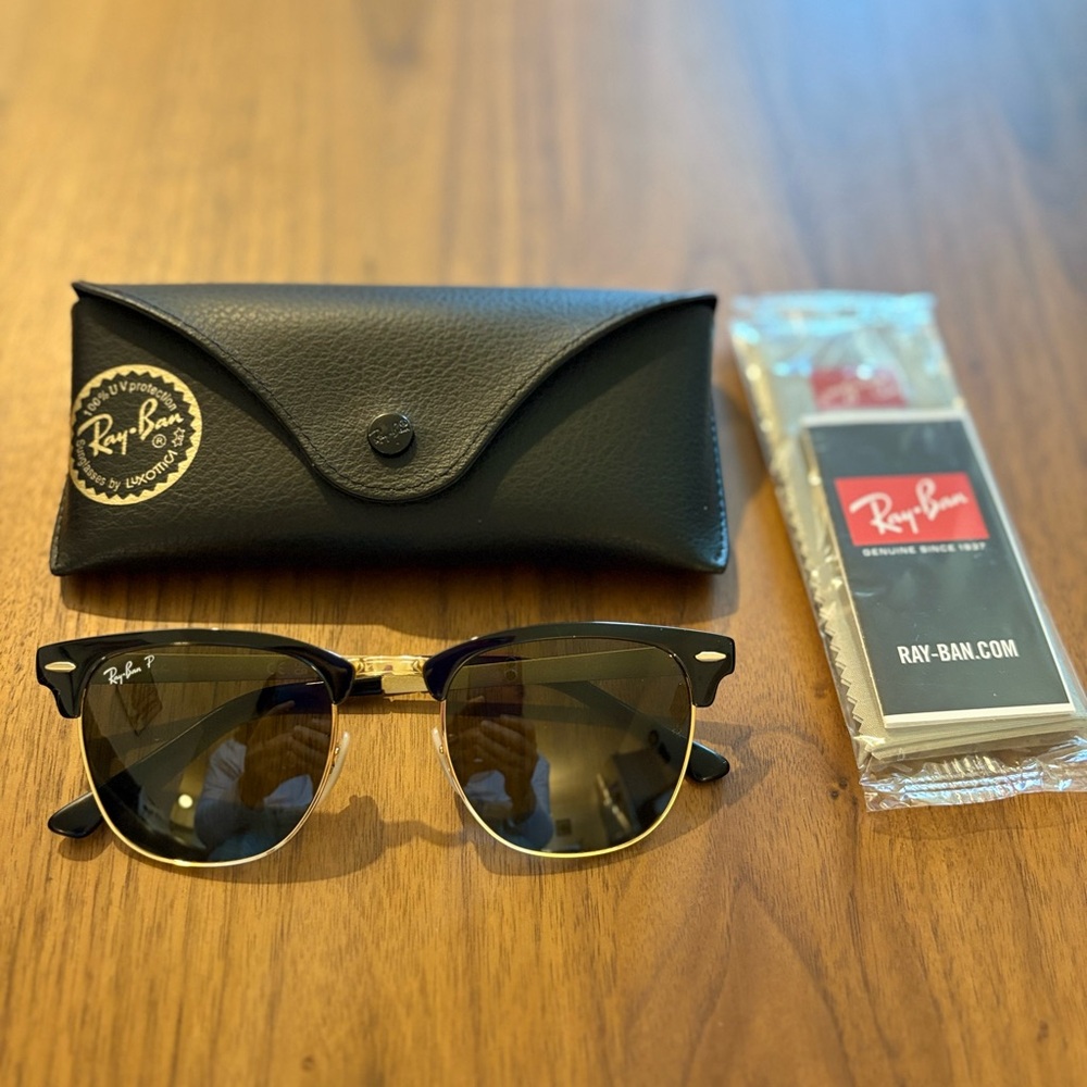 Ray-Ban Clubmaster classic polarized size 51 excellent condition